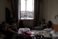 Hotelzimmer im Hotel Ukraina direkt am Cherschaschtschik